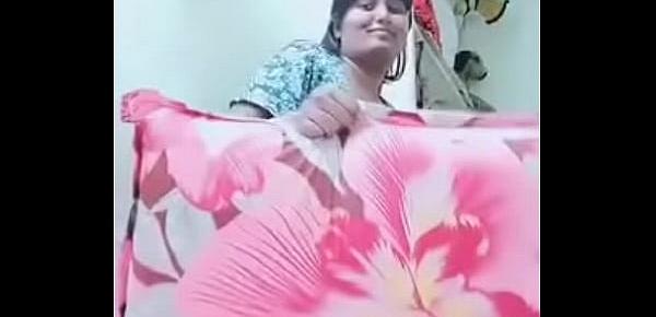  Swathi naidu sexy body show